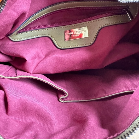 Khaki quilted puffer hobo bag nwt - Picture 3 of 14